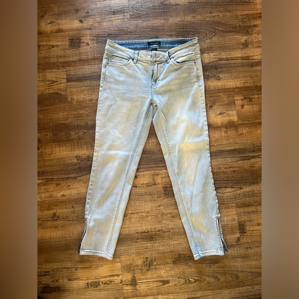 White House Black Market Light Wash Skinny Crop Jeans